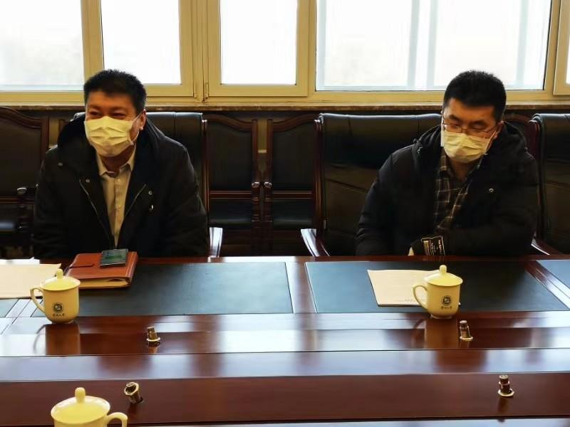 市纪委第八纪检监察室邓磊和潘峰同志来我校调研疫情放空工作