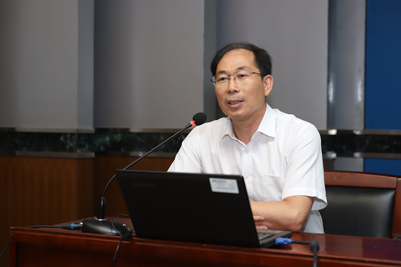 王明友发表讲话