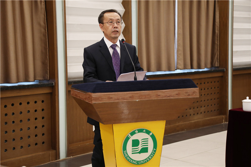 刘广纯代表学院做表态发言